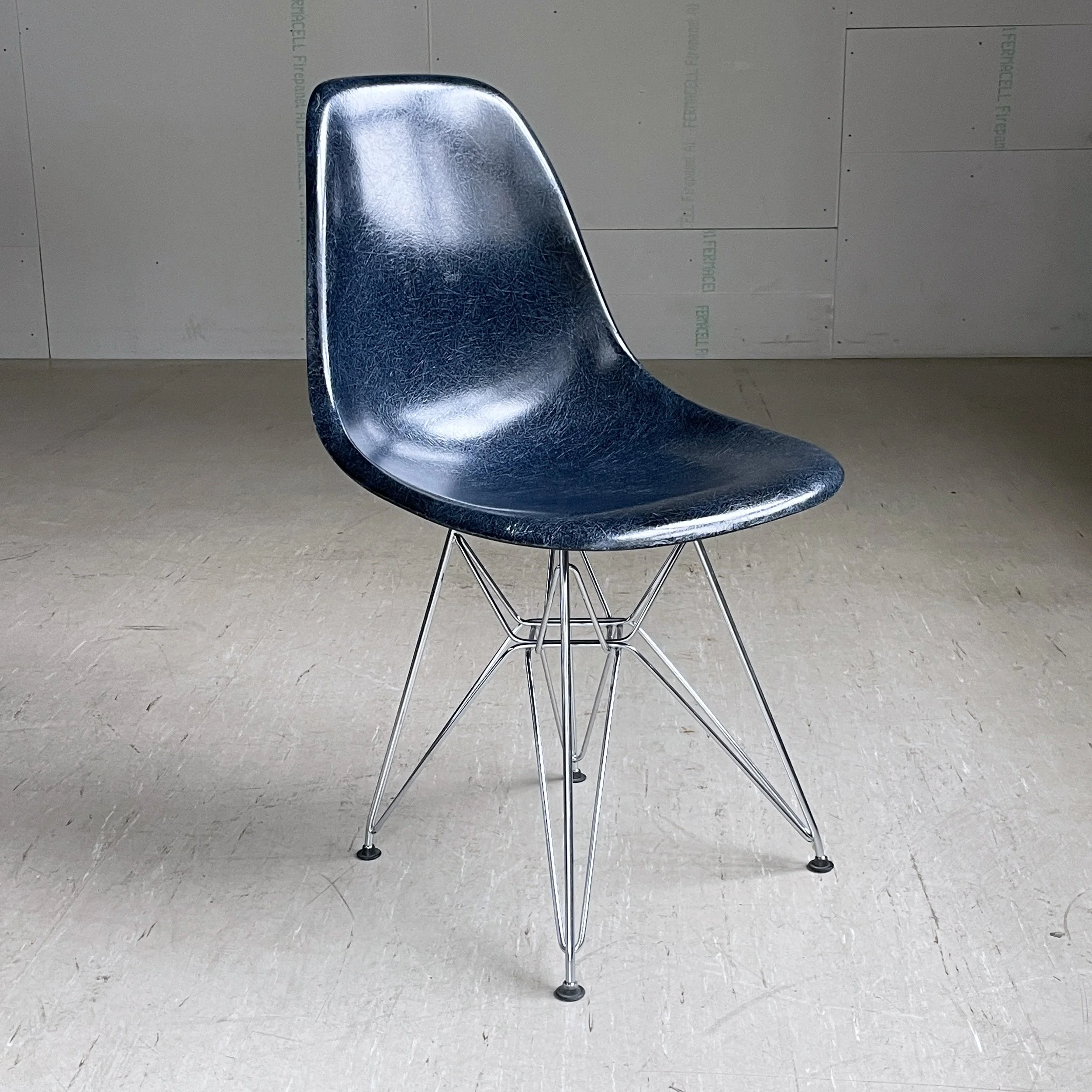 Original Vitra Eames Side Chair DSR - Navy Fiberglass | Modern Era